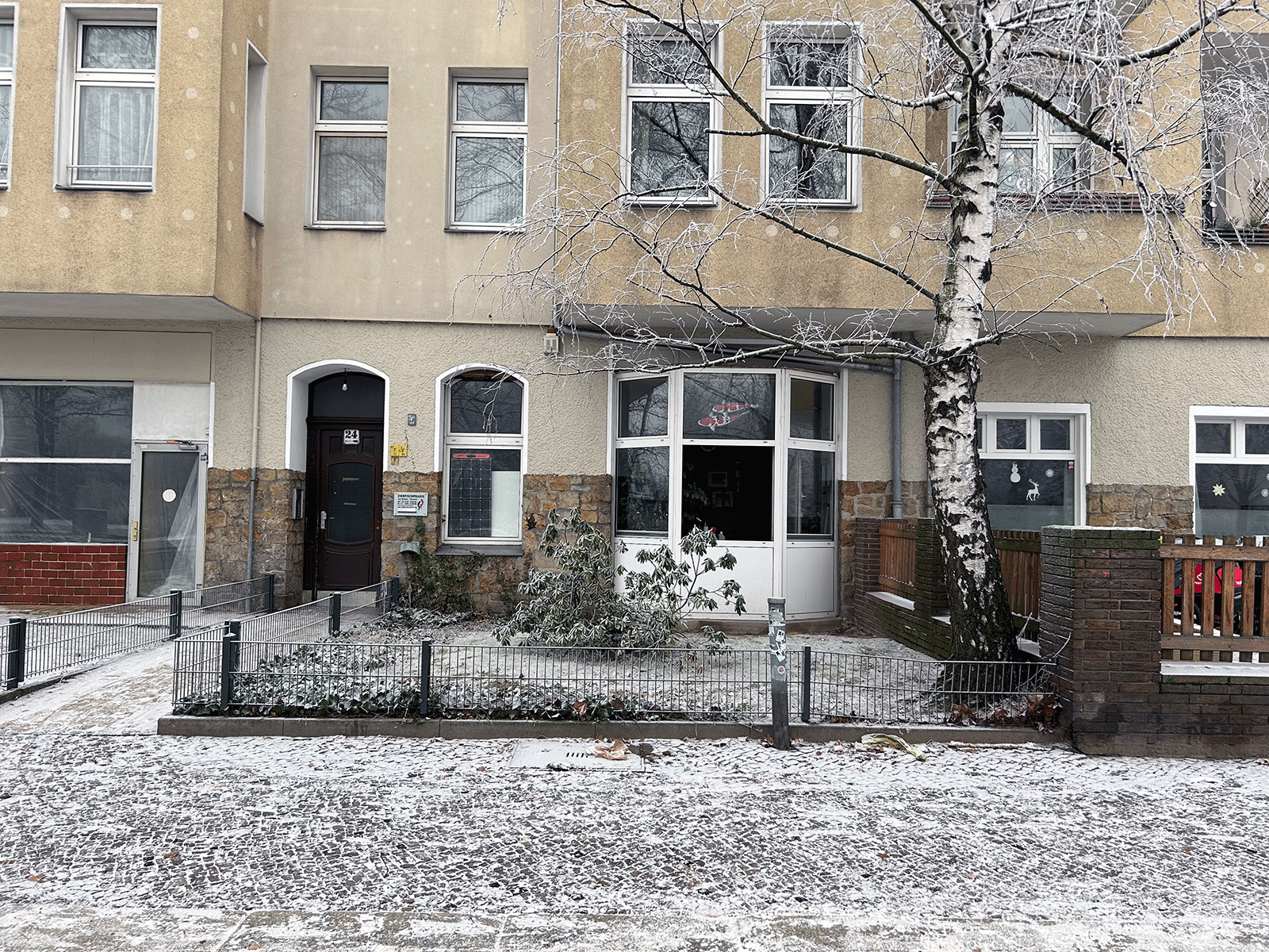 Außenansicht Praxis - Foto